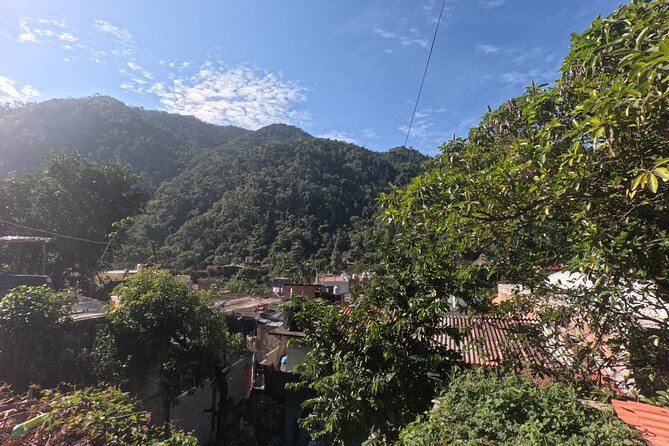 Adventure route: Hike to Cascada Escondida - Terrain check: what “challenging” means here