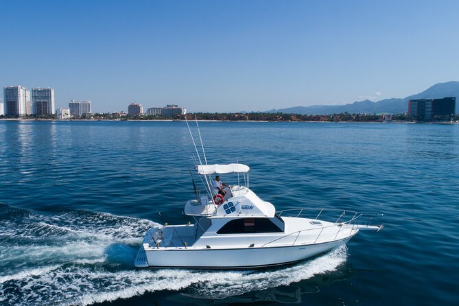 Bertram 38' Convertible Boat in Puerto & Nuevo Vallarta - Weather, Timing, and Dress: The Details That Avoid Hassle