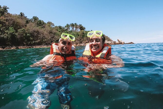 Catamaran Yelapa Beach Tour with Snorkeling, Food and Open Bar - Included food: breakfast choices, beach lunch options, and what to expect