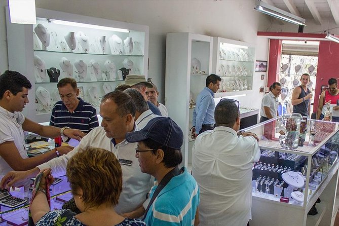 City and Tequila Tour in Puerto Vallarta - How Los Arcos, opal legends, and tequila fit into one good day