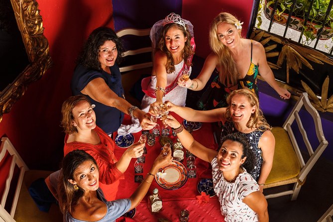 Connoisseur Tequila Tasting - What You Might See During the Lesson: From Agave Steps to Aging Effects