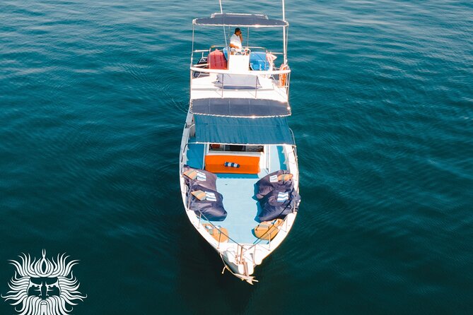 Famous Pato Bobo Adventure Boat - Playa Colomitos: the tiny beach stop that works best from the boat