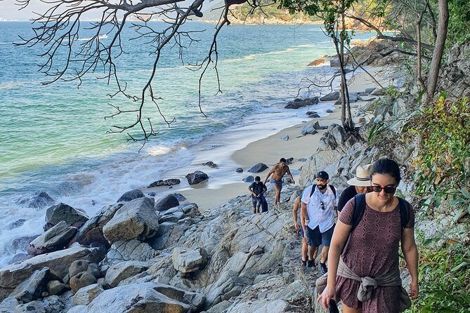 Full-Day Trail to 6 hidden Beaches, Colomitos & Snorkel - Zona Romántica start: taking the same bus locals do