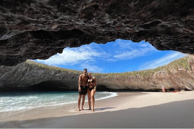 Guaranteed Hidden Beach • Private : up to 4 pers. • Punta Mita - The Hidden Beach Swim-Through Tunnel: What to Know Before You Go