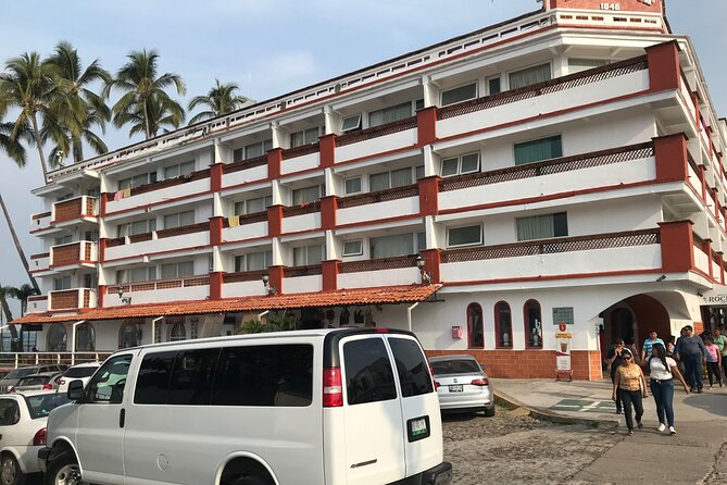 Half day Private tour of Puerto Vallarta with a Local Guide - Gringo Gulch, Colonia el Cerro, and Zona Romántica in One Sweep