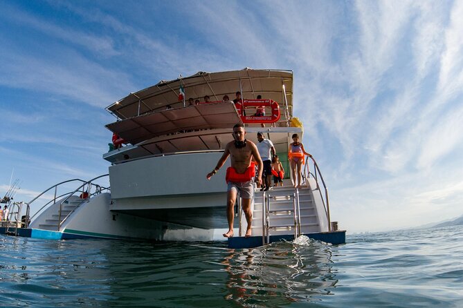 Half-Day Snorkeling Tour - What’s actually included: lunch, ceviche, paninis, and an open bar