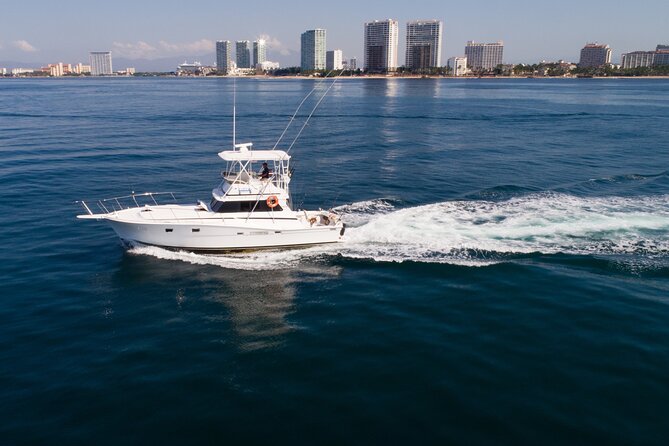 Hatteras 42-44' Classic Yachts in Puerto & Nuevo Vallarta - Booking the Hatteras 42–44’ classic yacht experience