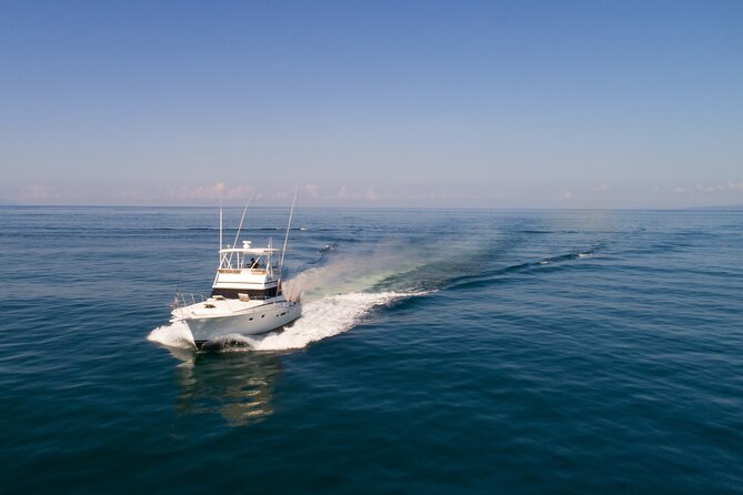 Hatteras 42-44' Classic Yachts in Puerto & Nuevo Vallarta - Included gear means you can focus on actually doing things