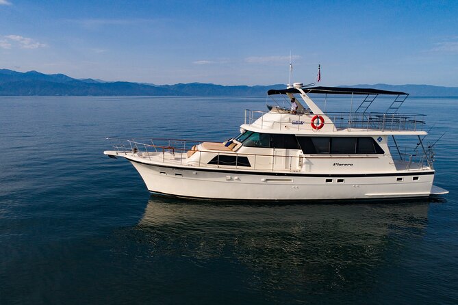 Hatteras 58-61' Luxury Yacht in Puerto Vallarta & Nuevo Nayarit - Open Bar and Jalisco-Style Food: The Tasty Part of the Day