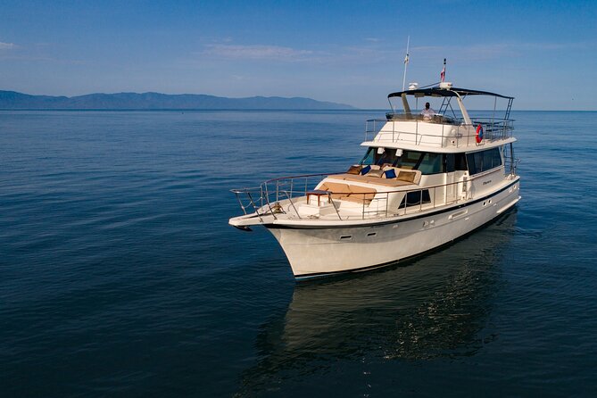 Hatteras 58-61' Luxury Yacht in Puerto Vallarta & Nuevo Nayarit - What’s Included, What Costs Extra, and What to Bring