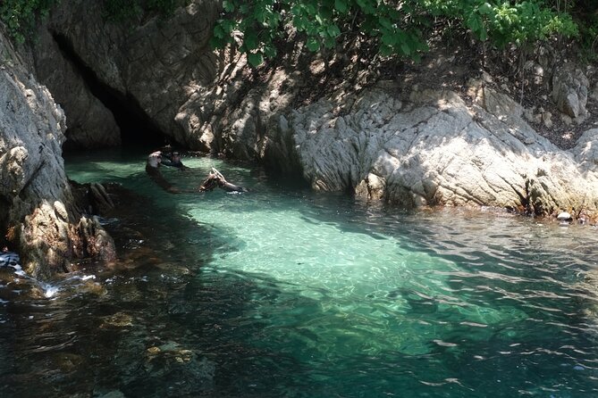 Hidden Beach Snorkeling Adventure - Safety and Comfort: Small-Group Pace, Real Help Getting In and Out