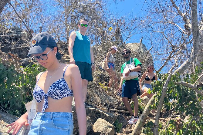 Hike to Monkey Mountain (Transport + Fresh coconut + Food) - The Cerro del Mono trail: distance, terrain, and humidity reality