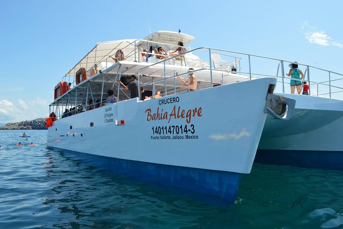 Islas Marietas - Incredible Tour Catamaran from Puerto Vallarta - Getting there: Puerto Mágico pick-up and an 8:00 am start