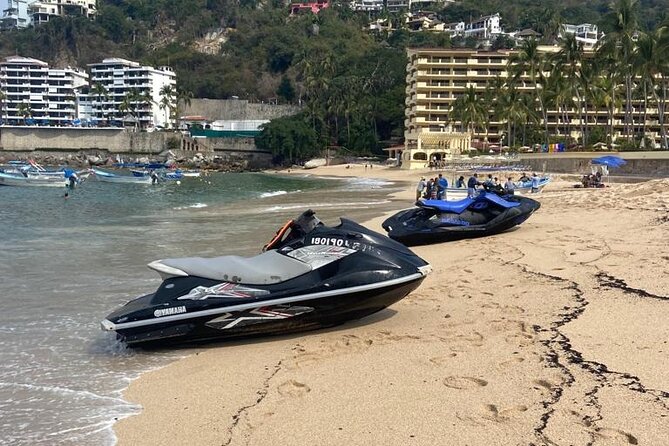 Jet Ski Jet Ski Rental in Puerto Vallarta - The 30-Minute Bay Ride Near the Boardwalk and Plaza Holi