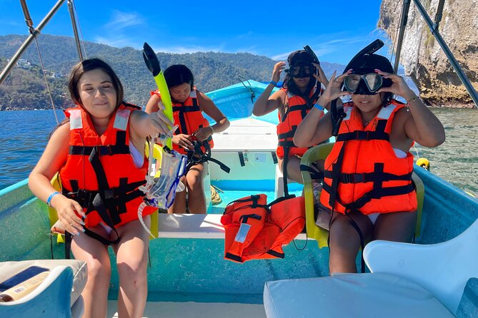 Los Arcos Snorkeling & 5 Island Adventure - The beach return at Mismaloya: drinks, a breather, and real-life beach time