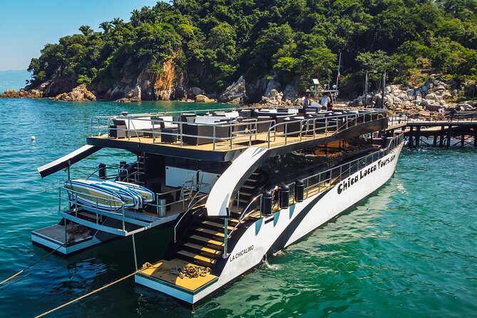 Luxury Mega Yacht 100' Limousine of the Sea 2: Puerto Vallarta - Food, open bar, and included water toys: what “included” really means