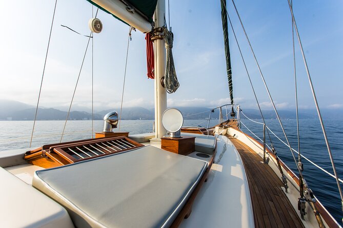 Luxury Puerto Vallarta Shared Sailing Tour: Sail, Swim & Dine - The onboard experience: food, drinks, and the crew’s style