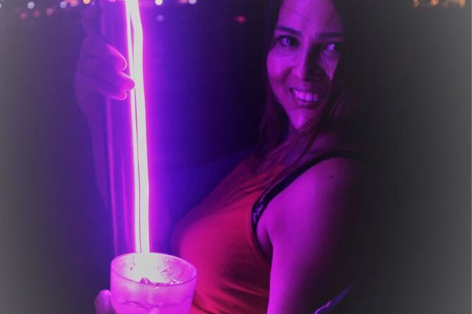 neon party - Boarding at the Puerto Vallarta port: how to show up ready