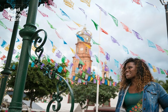 Photo Shoot in Puerto Vallarta Historic Downtown - Photographer vibe: friendly direction that helps you relax