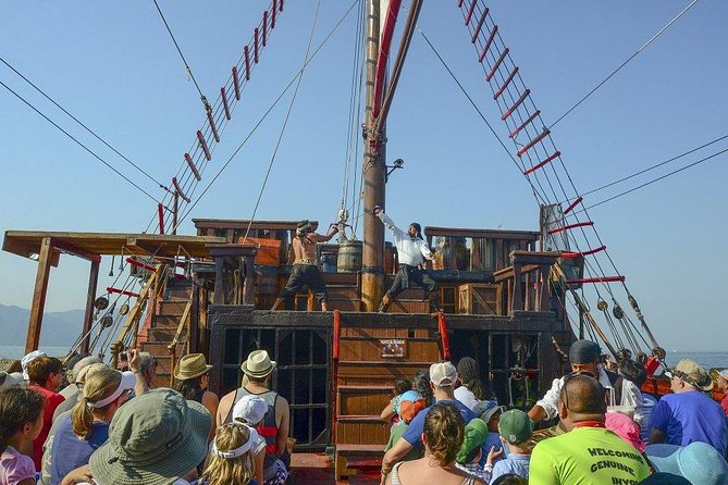 Pirate Ship by Day - Onboard the Pirate Ship: Shows, Contests, and a Crew That Runs the Day