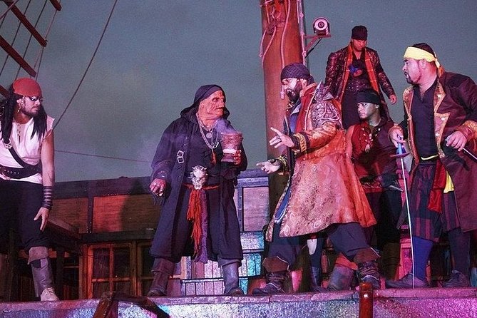 Pirate Show and Dinner on a Cruise in Puerto Vallarta - Why This 4-Hour Pirate Dinner Cruise Works in Puerto Vallarta