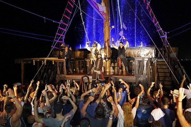 Pirate Show and Dinner on a Cruise in Puerto Vallarta - Open Bar at the Tavern: National and International Drinks Included