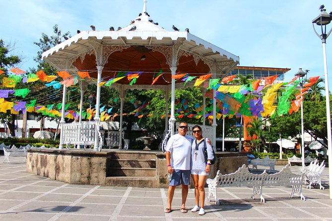 Private City Highlight Tour with Tequila Tasting - Bay view time: the photo moment that ties it together