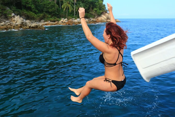 Private Yacht Charter ChicaFUN 2 Waterslides All Inclusive - Bay of Banderas cruising: what you’re likely to enjoy in the 4-hour window
