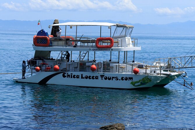 Private Yacht Charter ChicaFUN 5 Waterslides All Inclusive - Snorkel gear, kayaks, and paddle boards for different comfort levels