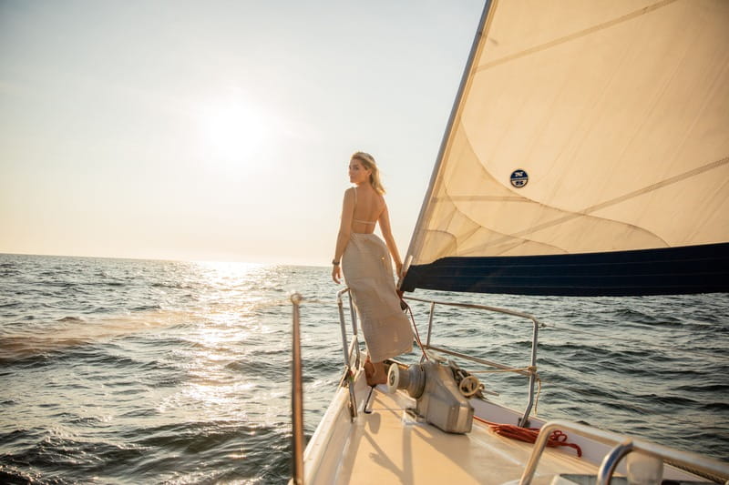 Puerto Vallarta: Bay of Banderas Luxury Sunset Sailing Tour - The crew and service level: why it feels smoother than most tours