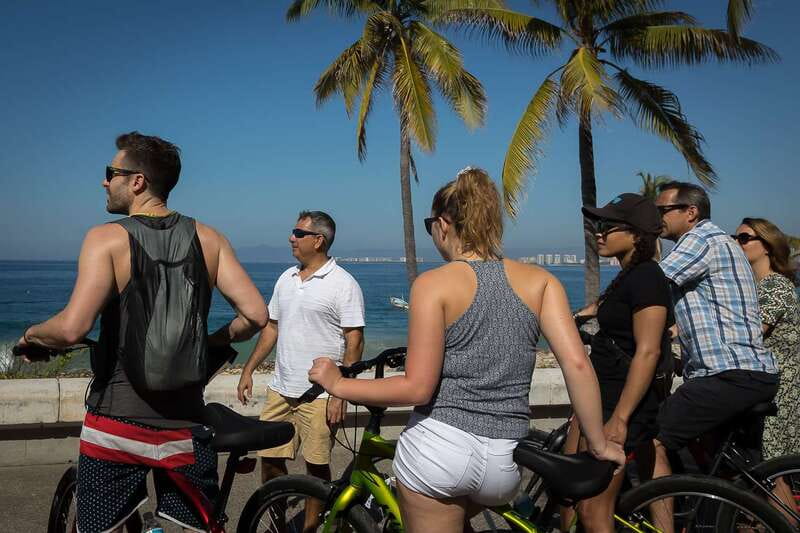 Puerto Vallarta: Bikes and Bites Tour - Food markets and artisans: what you learn when you are moving