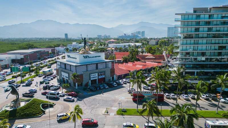 Puerto Vallarta: Hop-On-Hop-Off City Bus Tour - Stops that are built for photos, views, and short breaks