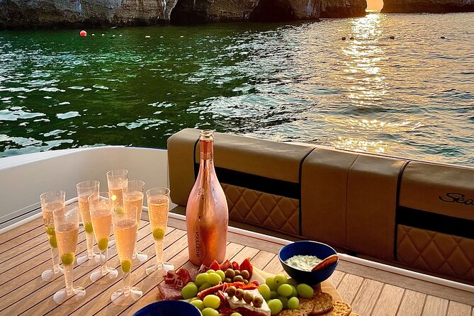 Puerto Vallarta: Luxury Yacht Sunset Cruise with Premium Open Bar - Key Points That Make This Yacht Cruise Worth It