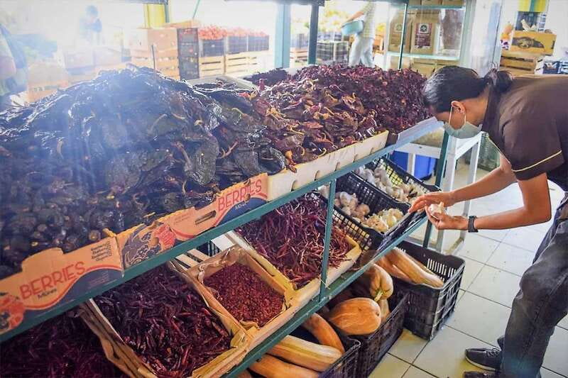 Puerto Vallarta: Mole Poblano Workshop - From ingredients to sauce: how the mole-making session works