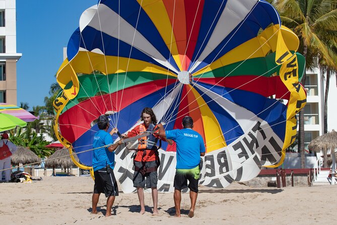 Puerto Vallarta Parasailing Experience - Recording the moment: waterproof case and onboard filming