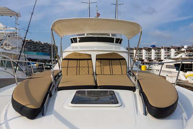 Puerto Vallarta: Private Luxury Yacht Charter with Crew - The private yacht factor: what you gain versus a bigger boat