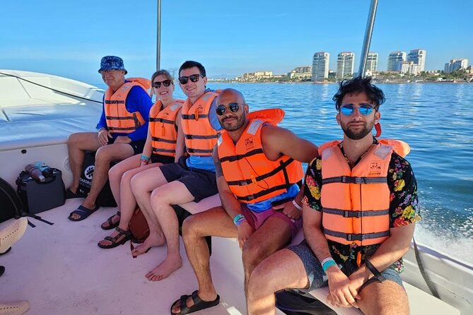 Puerto Vallarta Private snorkeling trip at Los Arcos & Majahuitas - Food and Comfort: Snacks, Water, and a Crew That Keeps It Smooth