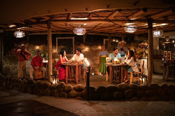 Show Evening Rhythms, Dinner Buffet, Boat Trip - Classic - Weather reality: it is an all-weather night, but plan for mist and rain