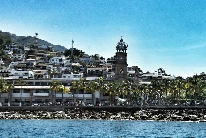 South Shore Private Sightseeing Cruise in Puerto Vallarta - Price and drinks: when $678 makes sense (and when it doesn’t)