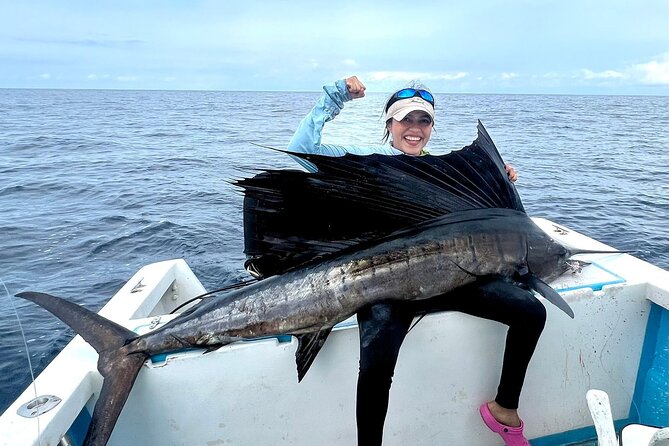 Sport Fishing Adventure in Puerto Vallarta - Language and Expectations: English, Communication, and Control