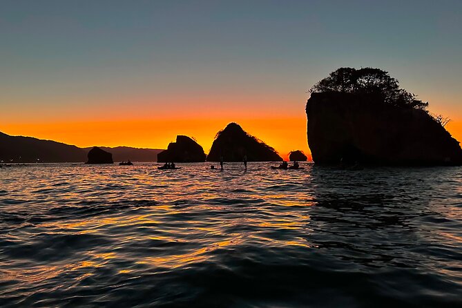 Sunset and Bioluminescence Boat Tour at Los Arcos Islands - Los Arcos at night: what makes this cruise different